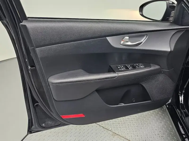 2022 Kia K3 с пробегом 35 495 км