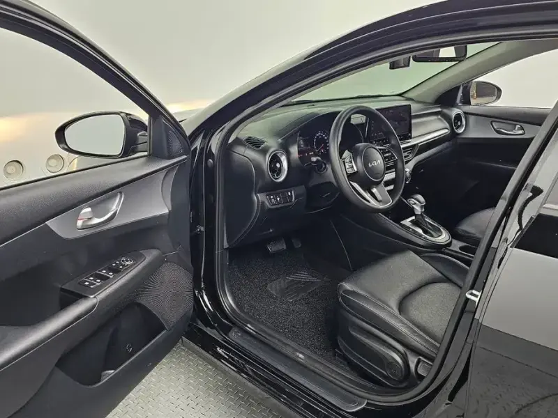 2022 Kia K3 с пробегом 35 495 км