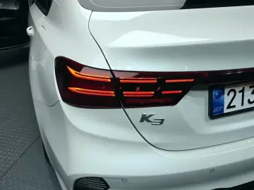 2021 Kia K3 с пробегом 57 540 км