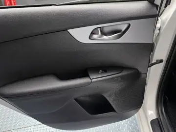 2021 Kia K3 с пробегом 57 540 км