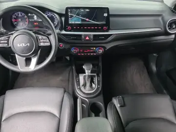 2022 Kia K3 с пробегом 61 727 км