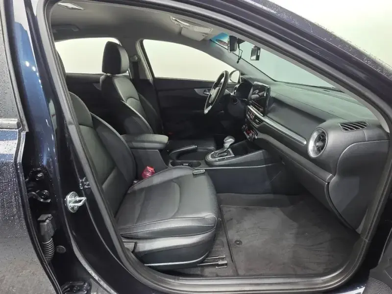 2022 Kia K3 с пробегом 61 727 км
