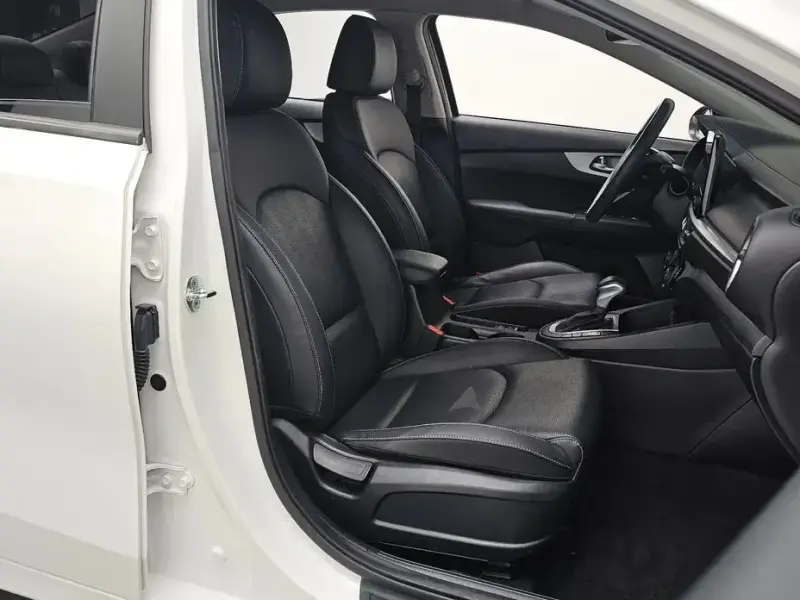2021 Kia K3 с пробегом 55 910 км