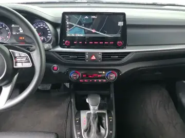 2022 Kia K3 с пробегом 61 727 км