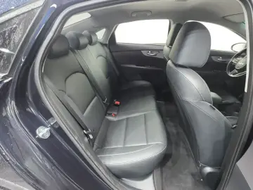 2022 Kia K3 с пробегом 61 727 км