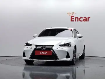 2019 Lexus IS с пробегом 137 785 км