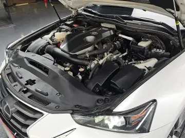 2019 Lexus IS с пробегом 137 785 км