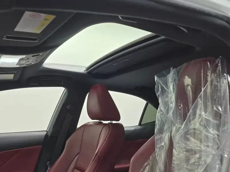 2019 Lexus IS с пробегом 101 037 км