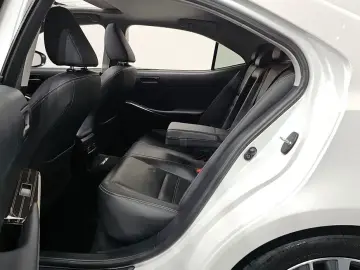 2019 Lexus IS с пробегом 137 785 км