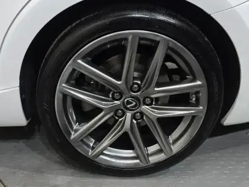 2019 Lexus IS с пробегом 101 037 км