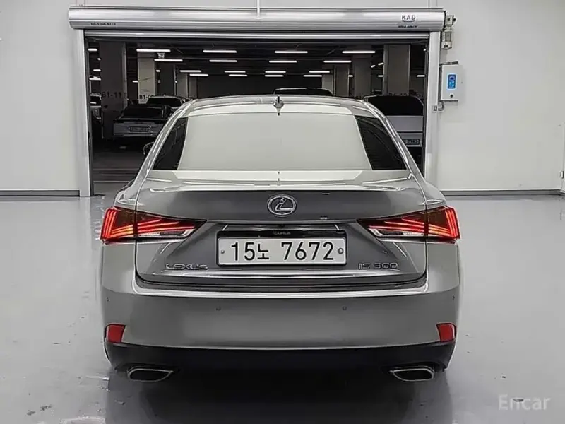 2018 Lexus IS с пробегом 92 396 км