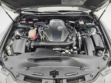 2018 Lexus IS с пробегом 92 396 км