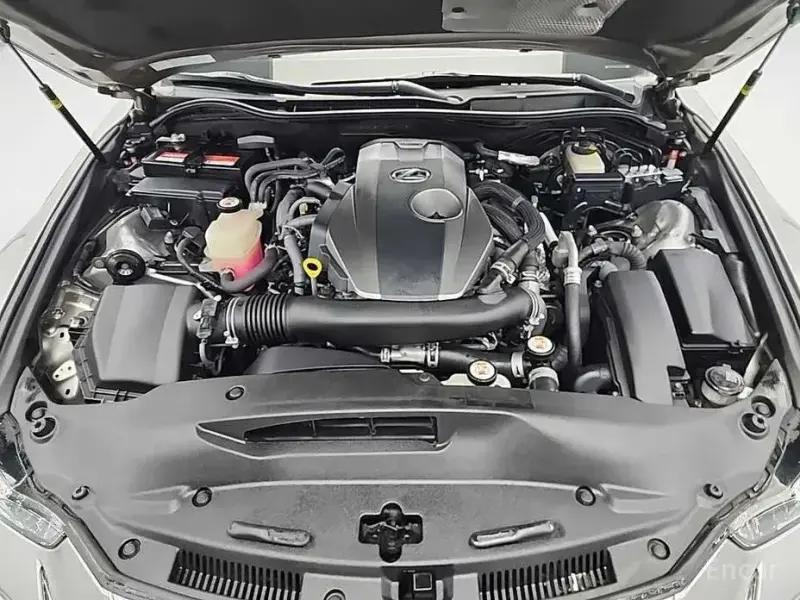 2018 Lexus IS с пробегом 92 396 км