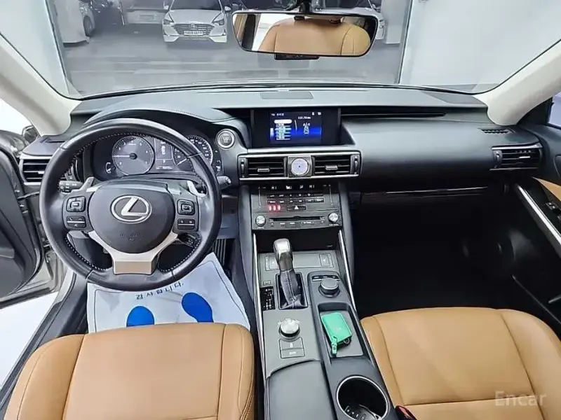2018 Lexus IS с пробегом 92 396 км