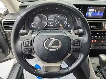 2018 Lexus IS с пробегом 92 396 км