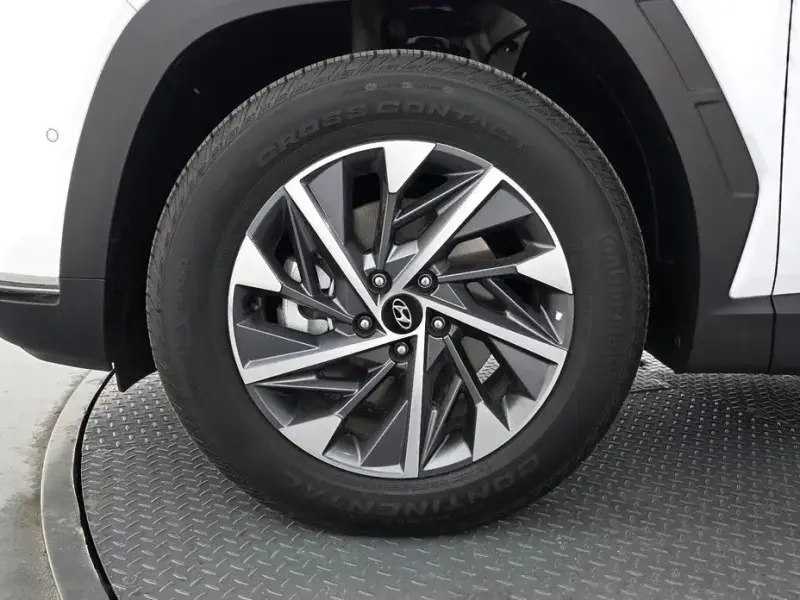 2023 Hyundai Tucson с пробегом 13 932 км