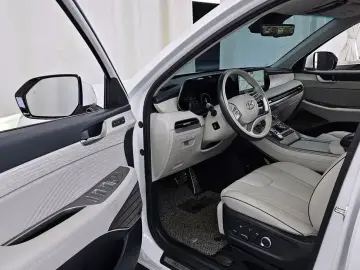 2023 Hyundai Palisade с пробегом 47 712 км
