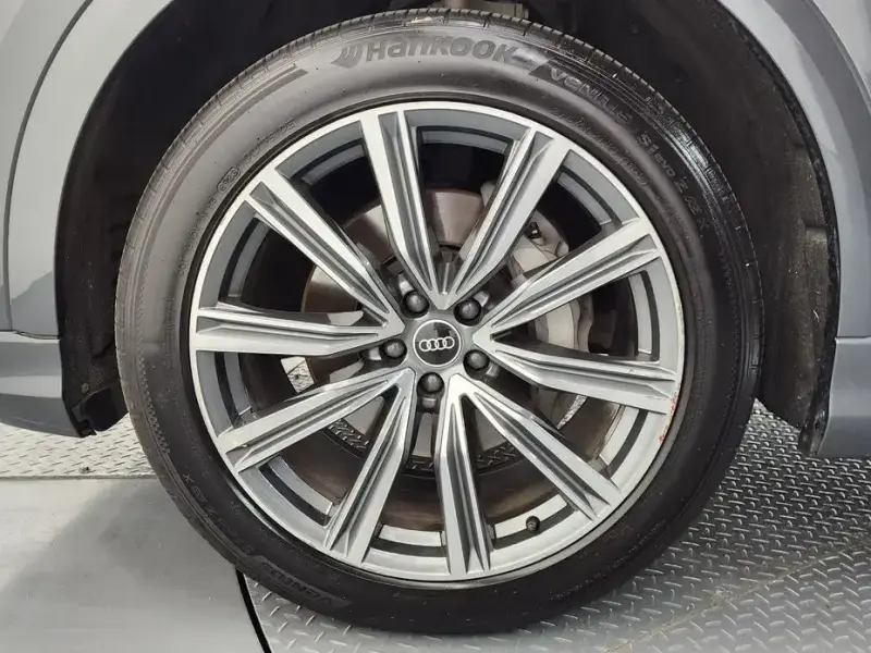 2021 Audi Q8 с пробегом 41 853 км