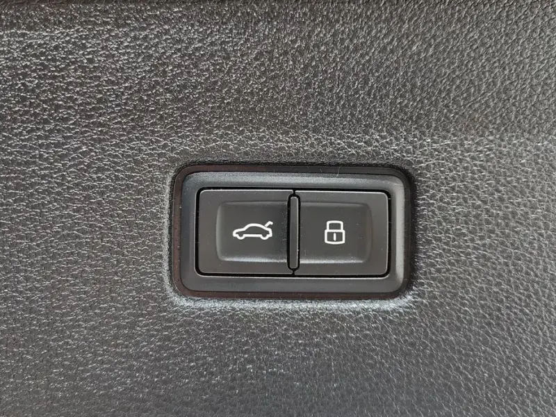 2021 Audi Q8 с пробегом 41 853 км