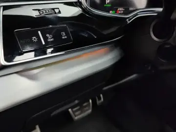 2021 Audi Q8 с пробегом 41 853 км