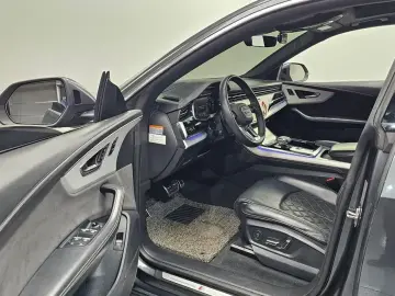 2021 Audi Q8 с пробегом 87 635 км