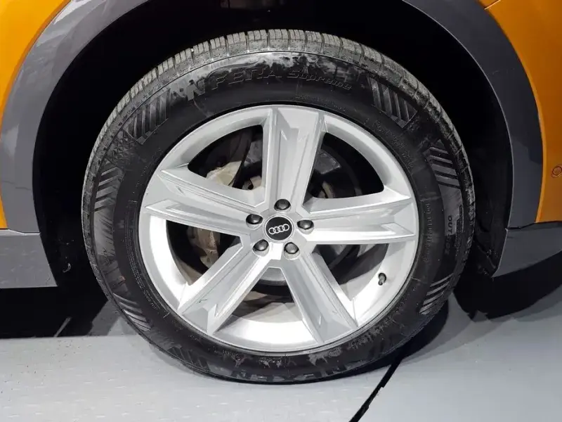 2021 Audi Q8 с пробегом 56 145 км