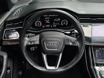 2021 Audi Q8 с пробегом 56 145 км