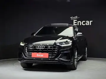 2021 Audi Q8 с пробегом 63 562 км