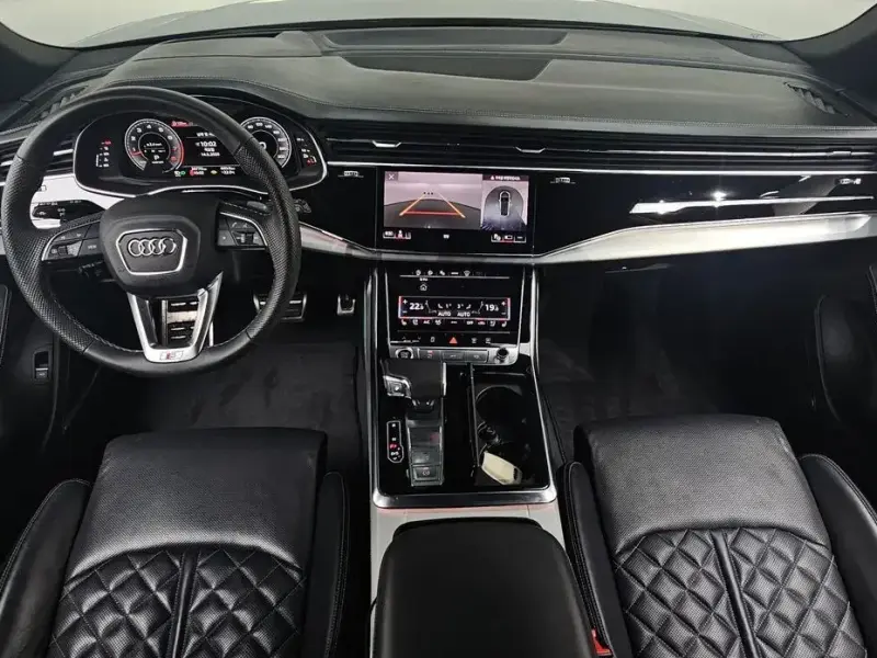 2023 Audi Q8 с пробегом 36 770 км