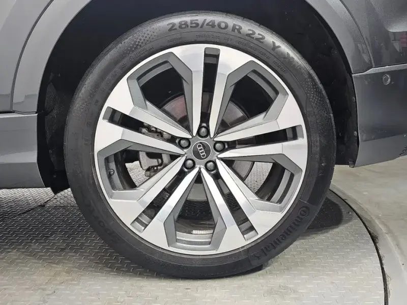2023 Audi Q8 с пробегом 36 770 км