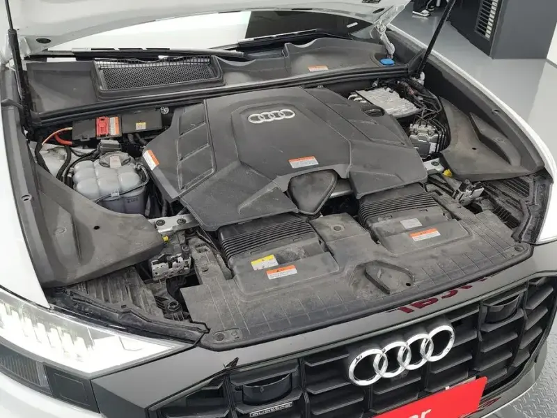 2023 Audi Q8 с пробегом 40 986 км