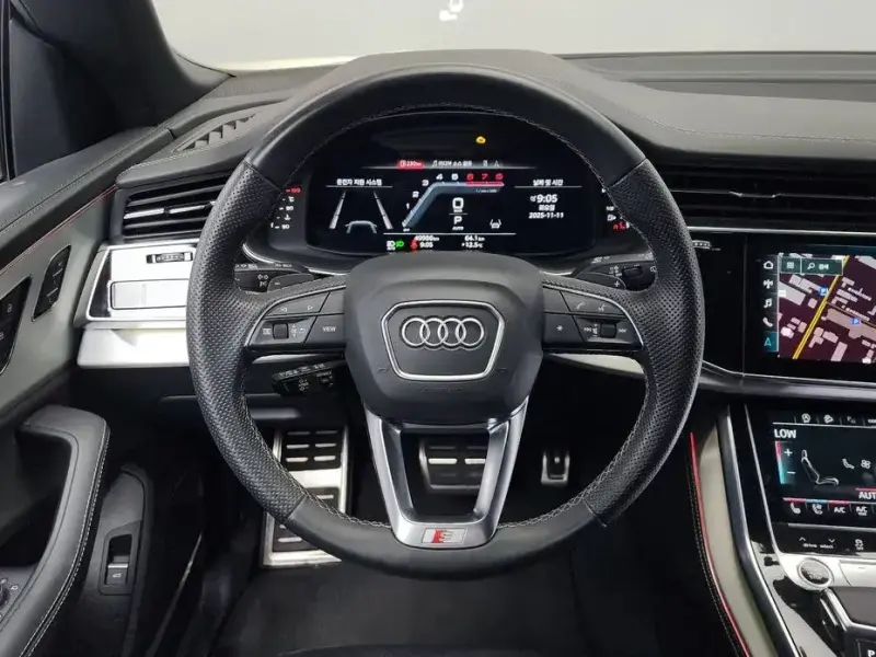 2023 Audi Q8 с пробегом 40 986 км