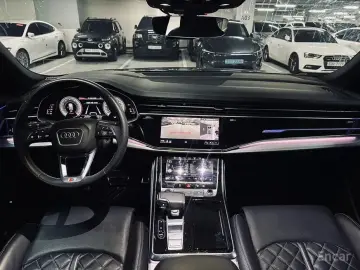 2022 Audi Q8 с пробегом 34 459 км
