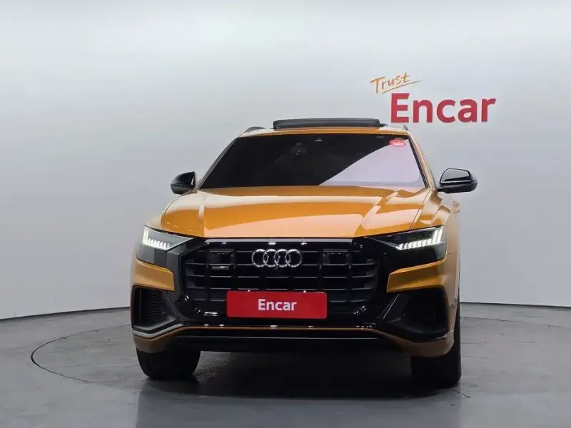 2021 Audi Q8 с пробегом 47 250 км