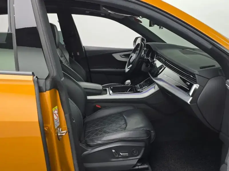2021 Audi Q8 с пробегом 47 250 км