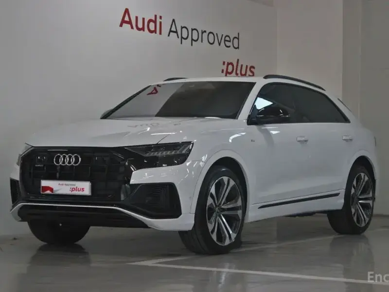 2023 Audi Q8 с пробегом 23 200 км