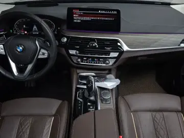 2023 BMW 6 серии с пробегом 71 933 км
