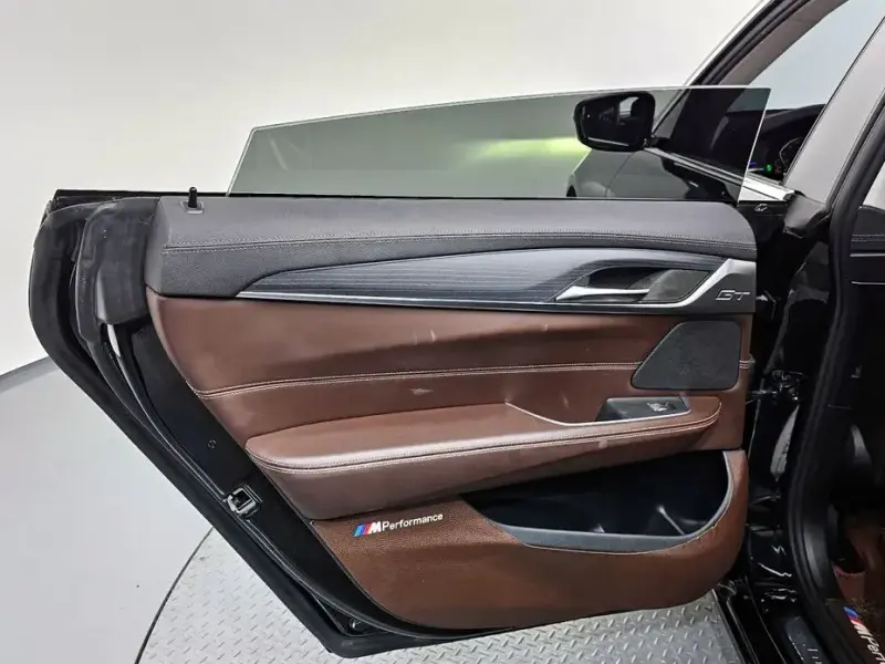 2021 BMW 6 серии с пробегом 47 476 км