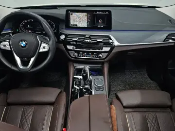 2021 BMW 6 серии с пробегом 51 039 км