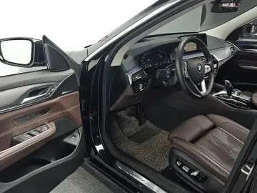 2021 BMW 6 серии с пробегом 51 039 км