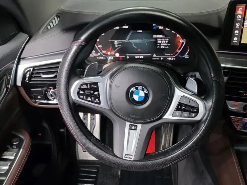 2022 BMW 6 серии с пробегом 62 898 км