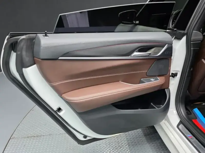 2022 BMW 6 серии с пробегом 62 898 км
