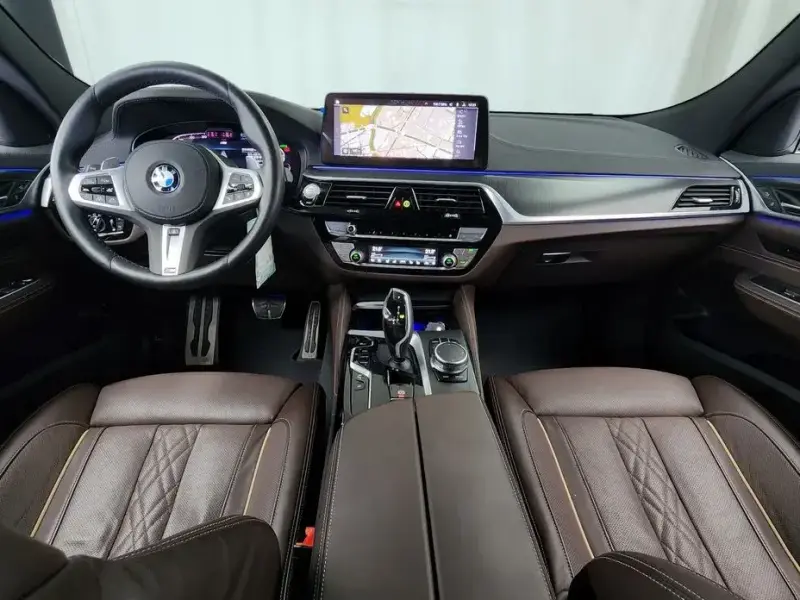2023 BMW 6 серии с пробегом 40 182 км