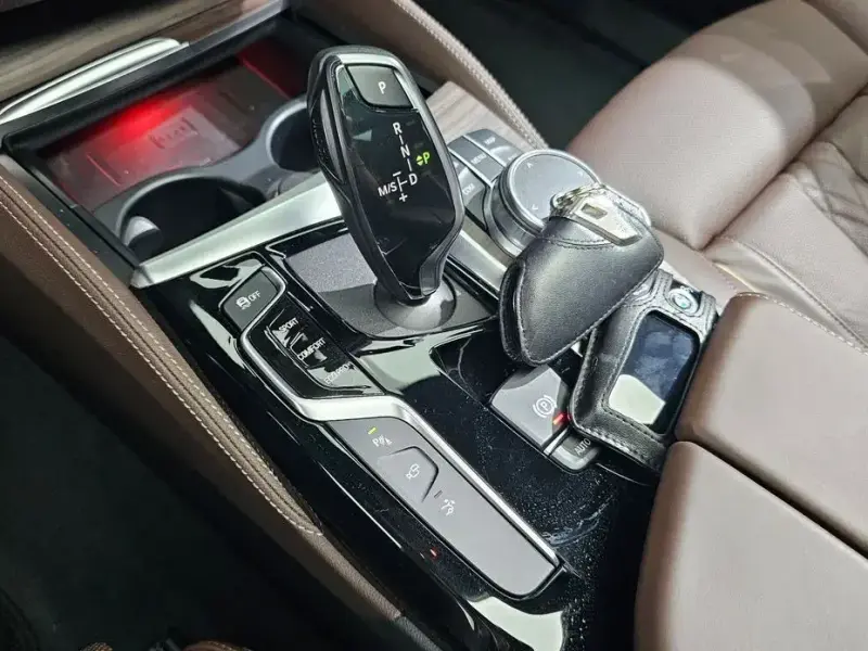 2020 BMW 6 серии с пробегом 56 715 км