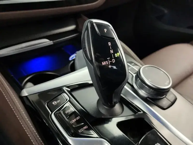 2023 BMW 6 серии с пробегом 40 182 км