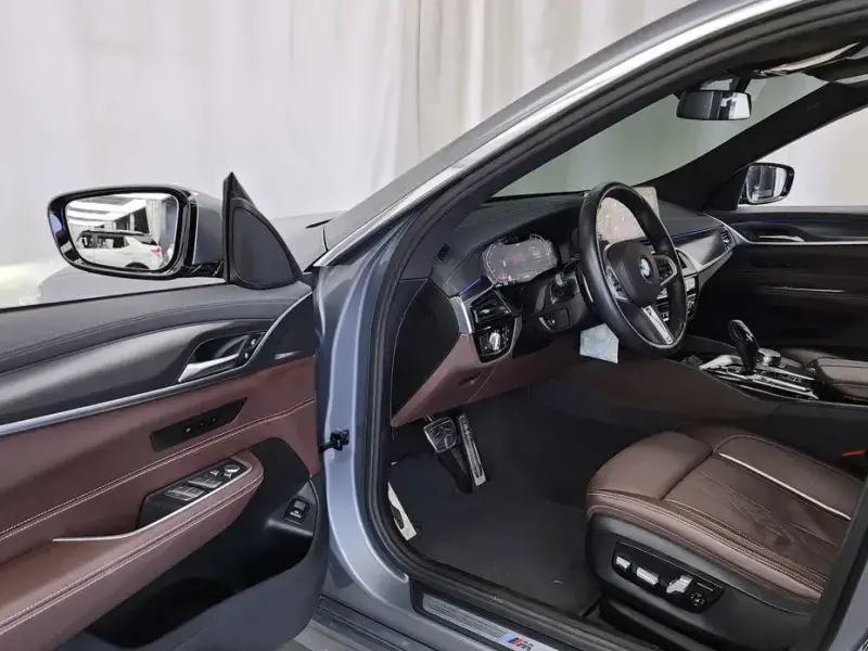 2023 BMW 6 серии с пробегом 40 182 км
