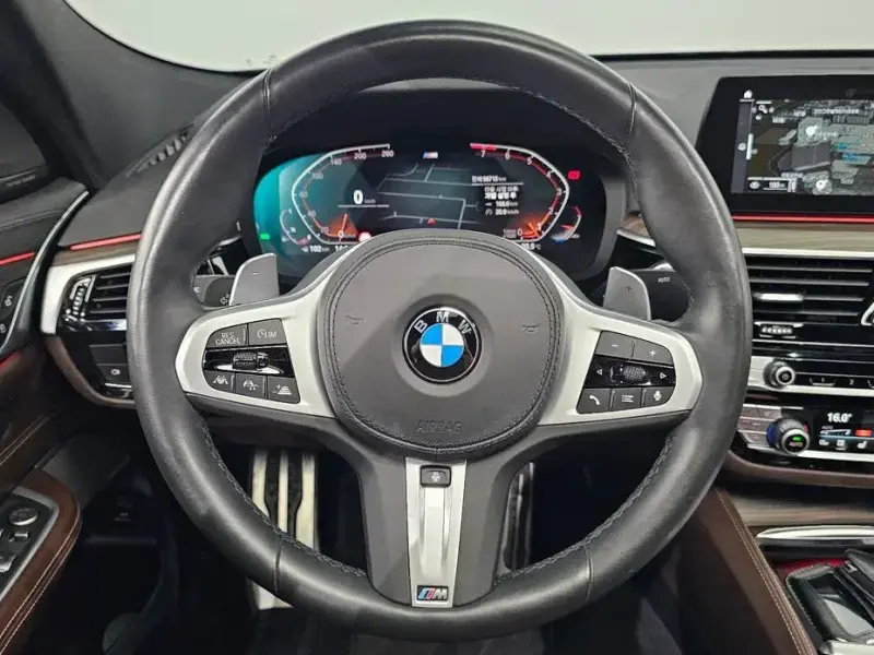 2020 BMW 6 серии с пробегом 56 715 км