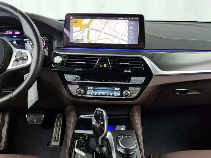 2023 BMW 6 серии с пробегом 40 182 км