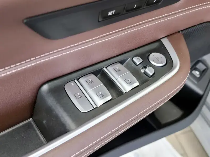 2023 BMW 6 серии с пробегом 40 182 км