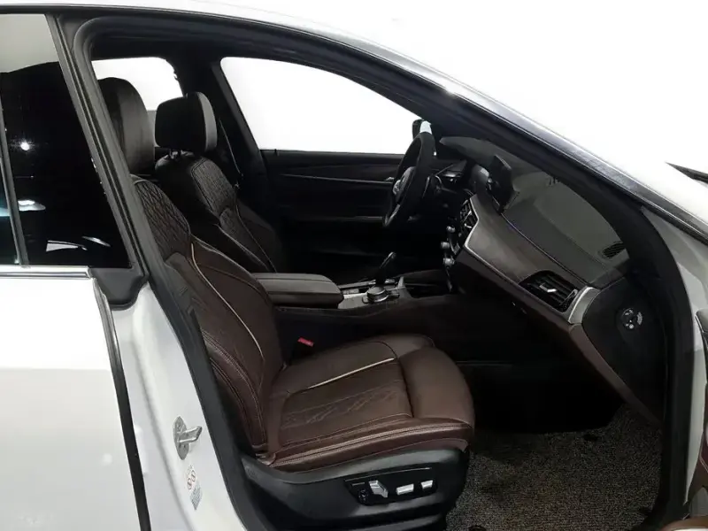 2020 BMW 6 серии с пробегом 64 090 км